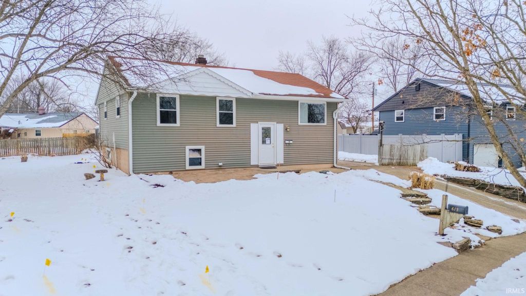 Photo of 614 Seminole Lane, Wabash, IN 46992 (MLS # 202604538)