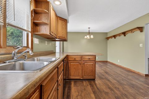 Tiny photo for 406 Santa Fe Boulevard, Kokomo, IN 46901 (MLS # 202609531)