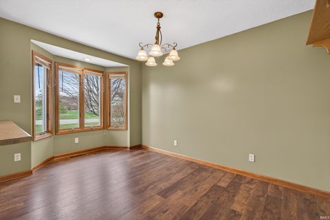 Tiny photo for 406 Santa Fe Boulevard, Kokomo, IN 46901 (MLS # 202609531)