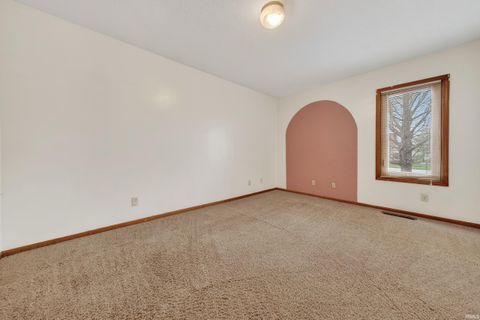 Tiny photo for 406 Santa Fe Boulevard, Kokomo, IN 46901 (MLS # 202609531)
