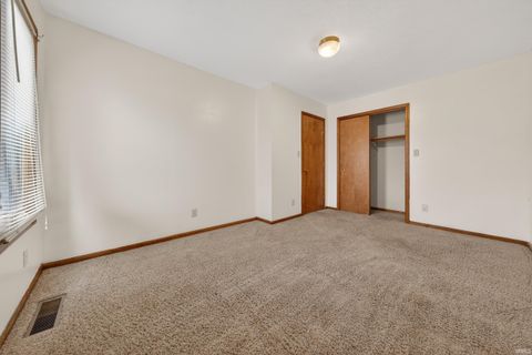 Tiny photo for 406 Santa Fe Boulevard, Kokomo, IN 46901 (MLS # 202609531)