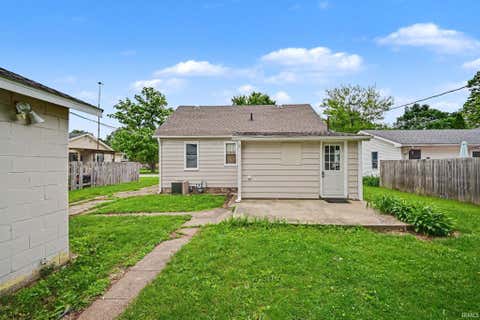 Tiny photo for 714 Maple Street, Monticello, IN 47960 (MLS # 202624268)