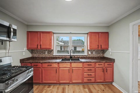Tiny photo for 714 Maple Street, Monticello, IN 47960 (MLS # 202624268)