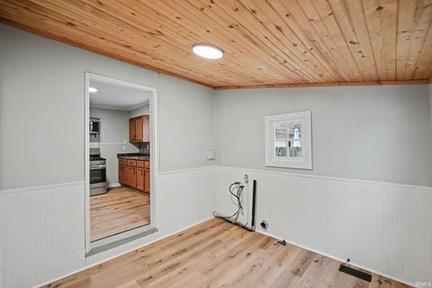 Tiny photo for 714 Maple Street, Monticello, IN 47960 (MLS # 202624268)