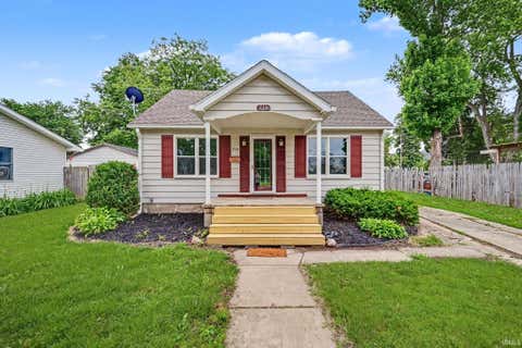 Tiny photo for 714 Maple Street, Monticello, IN 47960 (MLS # 202624268)
