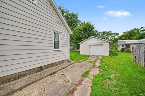 Tiny photo for 714 Maple Street, Monticello, IN 47960 (MLS # 202624268)
