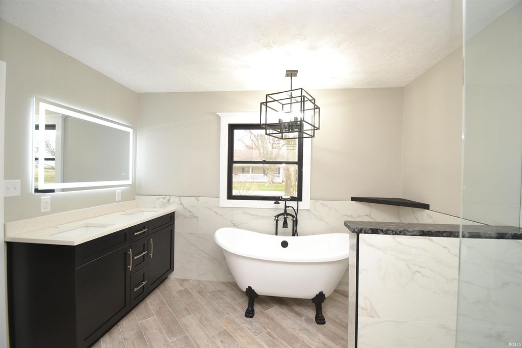 Photo of 403 E Elm Street, Sharpsville, IN 46068 (MLS # 202607638)