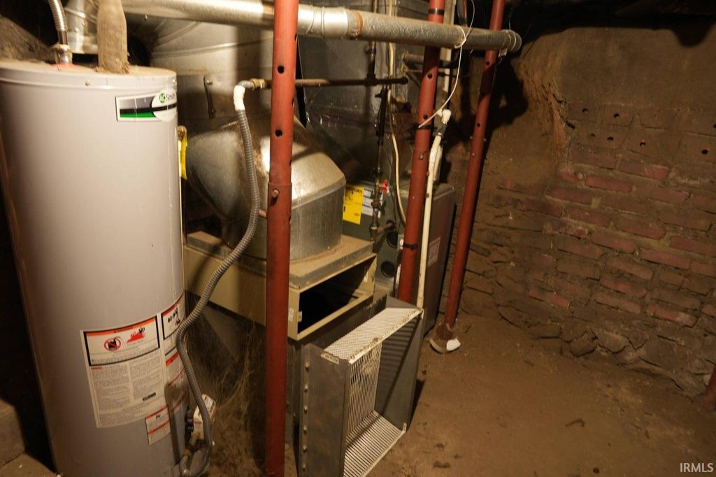 Photo of 1002 Franklin Street, Rochester, IN 46975 (MLS # 202607429)