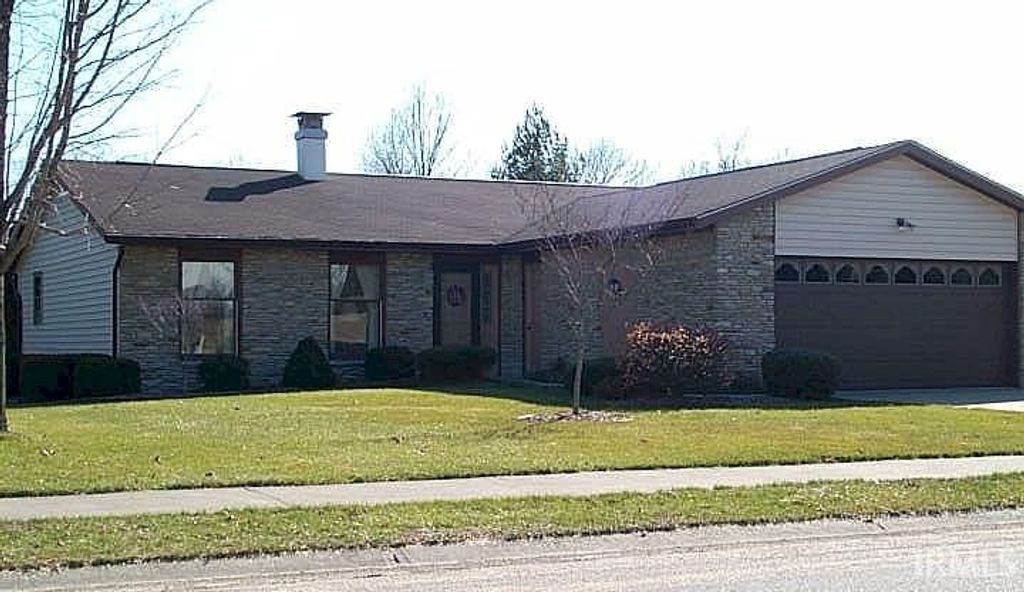Photo of 1504 E Bradshire Street, Bloomington, IN 47401 (MLS # 202618311)