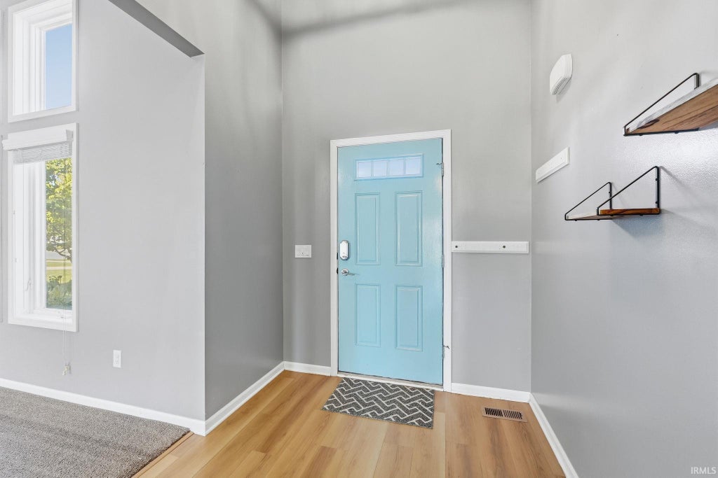 Photo of 1507 Tara Bella Lane, Fort Wayne, IN 46845 (MLS # 202640740)