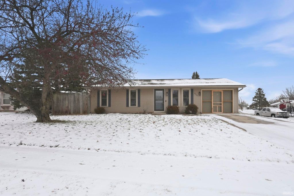 Photo of 820 Pinetree Drive, Fort Wayne, IN 46819 (MLS # 202600015)