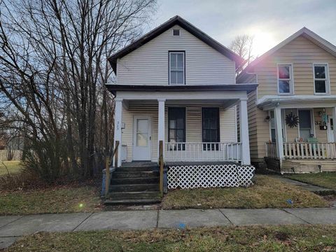 Photo of 323 W Williams Street, Fort Wayne, IN 46802 (MLS # 202602214)