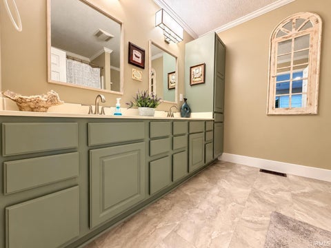 Tiny photo for 342 The Woods, Bedford, IN 47421 (MLS # 202643580)