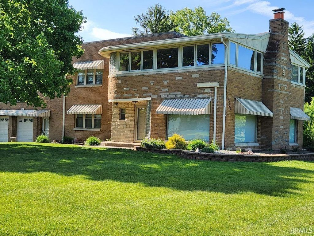 Photo of 4024 S MERIDIAN Street, Marion, IN 46953 (MLS # 202619785)