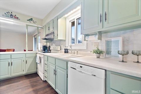 Tiny photo for 1801 Pontiac Drive, Kokomo, IN 46902 (MLS # 202600659)