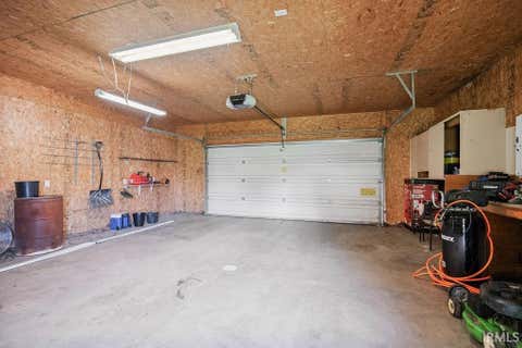 Tiny photo for 711 W WOODLAND Avenue, Kokomo, IN 46902 (MLS # 202623749)