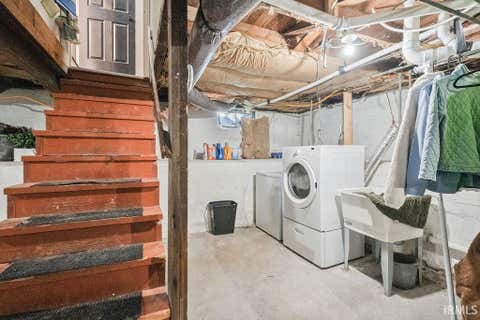 Tiny photo for 711 W WOODLAND Avenue, Kokomo, IN 46902 (MLS # 202623749)