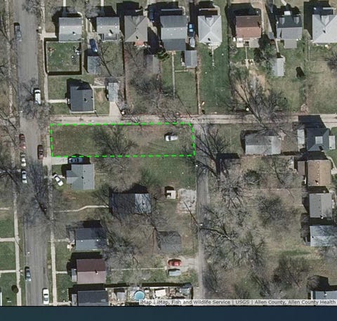 Tiny photo for 3701 S Park Drive, Fort Wayne, IN 46806 (MLS # 202635245)