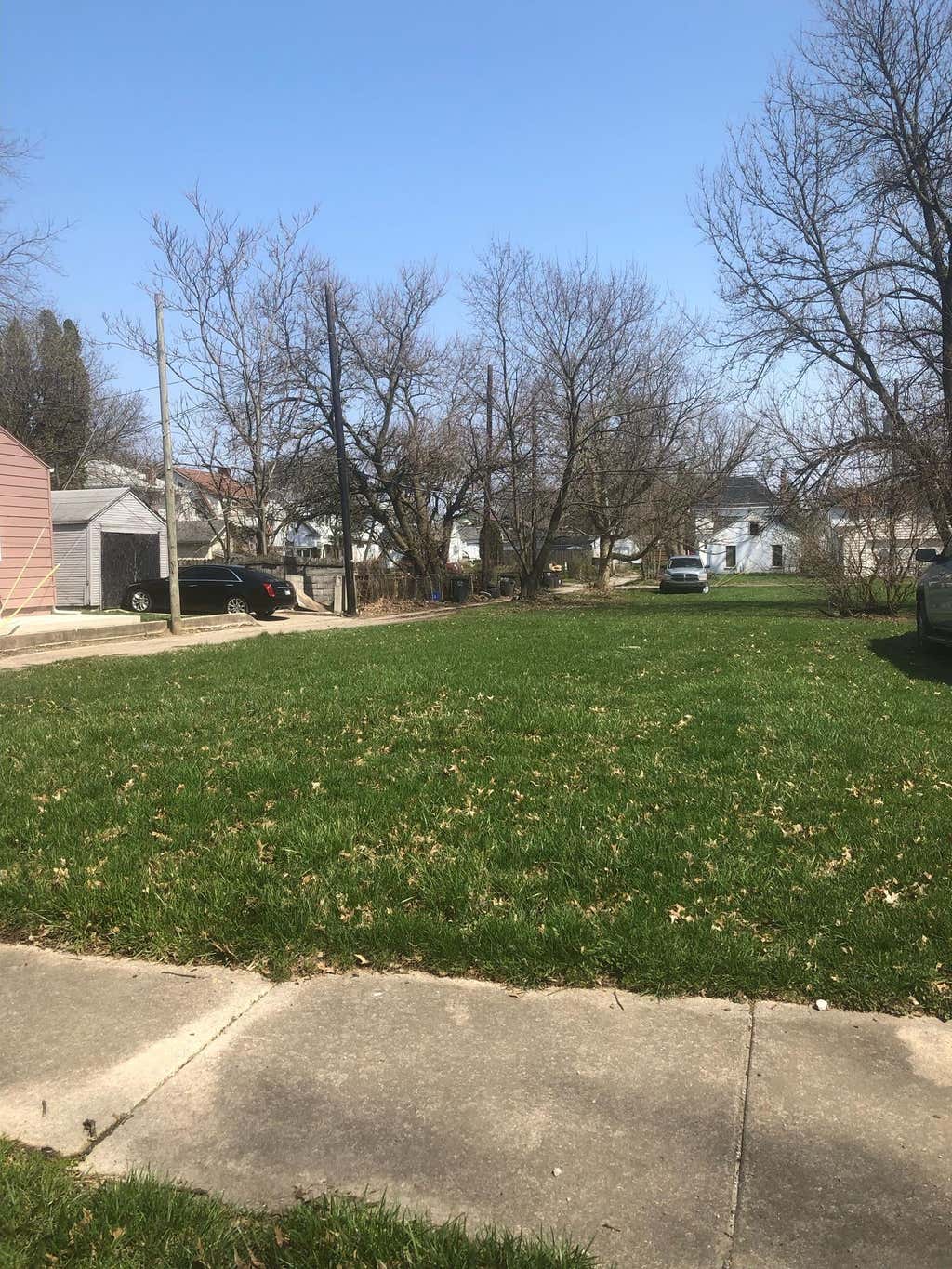 Photo of 3701 S Park Drive, Fort Wayne, IN 46806 (MLS # 202635245)