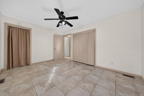 Tiny photo for 1263 E 75 N, Logansport, IN 46947 (MLS # 202641085)