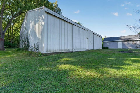 Tiny photo for 1263 E 75 N, Logansport, IN 46947 (MLS # 202641085)