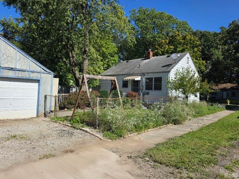 Tiny photo for 4438 Gaywood Drive, Fort Wayne, IN 46806 (MLS # 202643621)