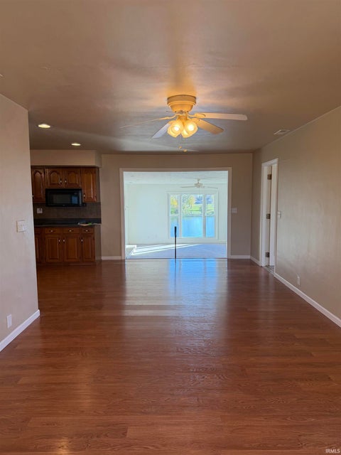 Tiny photo for 42 N Shamrock Road, Hartford City, IN 47348 (MLS # 202644922)