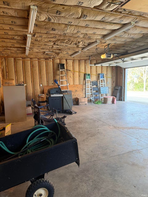 Tiny photo for 42 N Shamrock Road, Hartford City, IN 47348 (MLS # 202644922)