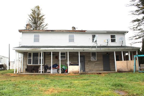 Photo of 1230 Parkway Dr Dr, Hudson, IN 46747 (MLS # 202547328)