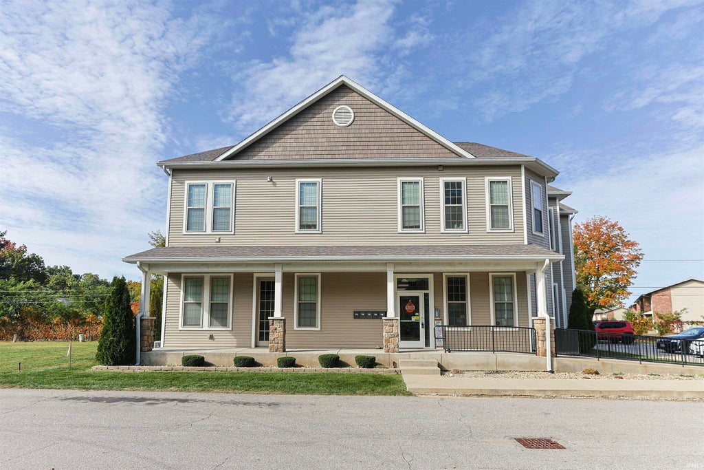 Photo of 1017 Keenan Court #21A, South Bend, IN 46615 (MLS # 202642783)