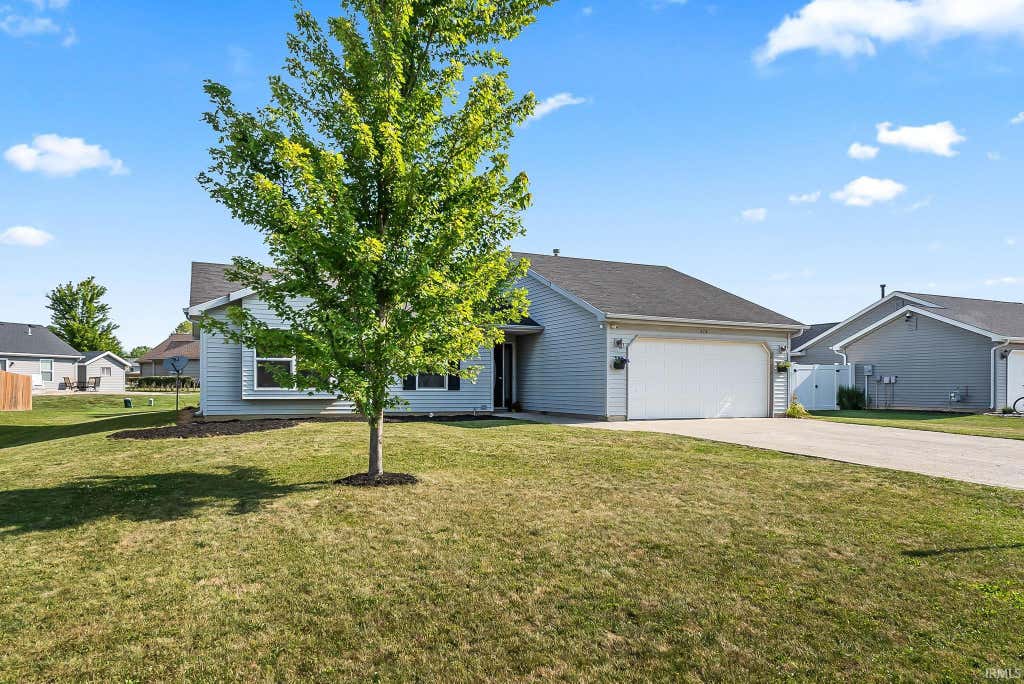 Photo of 914 Meadow Way, Churubusco, IN 46723 (MLS # 202631298)