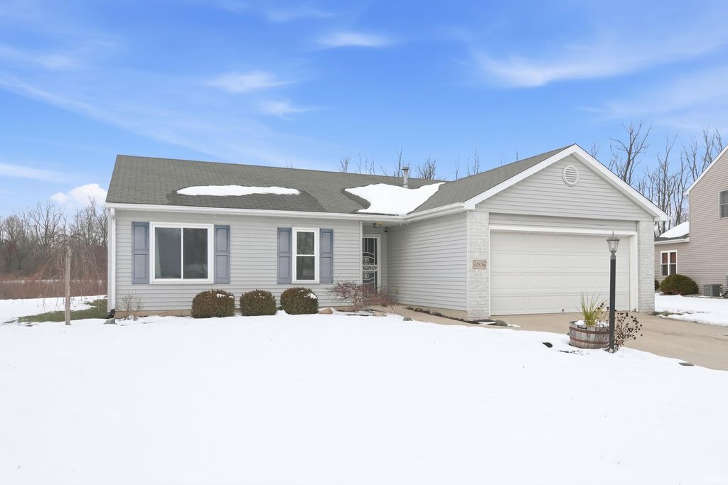 Photo of 4906 Rocky Knoll Drive, Fort Wayne, IN 46809 (MLS # 202548840)