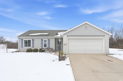 Photo of 4906 Rocky Knoll Drive, Fort Wayne, IN 46809 (MLS # 202548840)