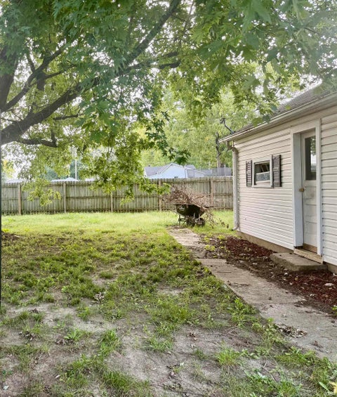 Tiny photo for 14909 W 5th Street, Daleville, IN 47334 (MLS # 202642169)