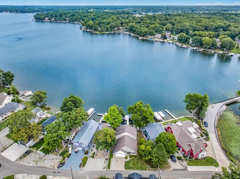 Tiny photo for 500 Lane 210 Hamilton Lake, Hamilton, IN 46742 (MLS # 202636413)