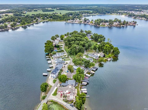 Tiny photo for 500 Lane 210 Hamilton Lake, Hamilton, IN 46742 (MLS # 202636413)