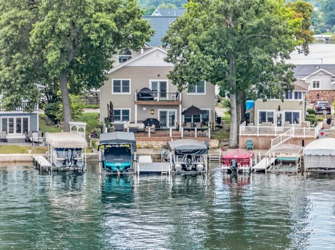 Photo of 500 Lane 210 Hamilton Lake, Hamilton, IN 46742 (MLS # 202636413)