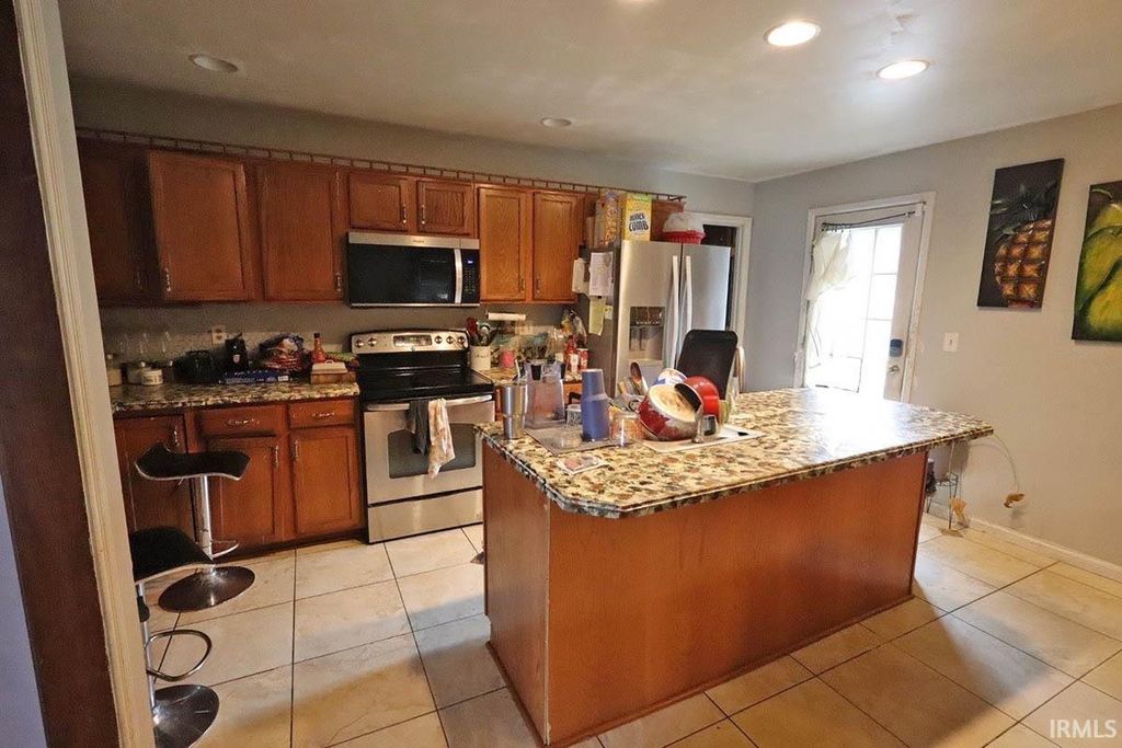 Photo of 4566 Ivy Glenn Drive, Newburgh, IN 47630 (MLS # 202625538)