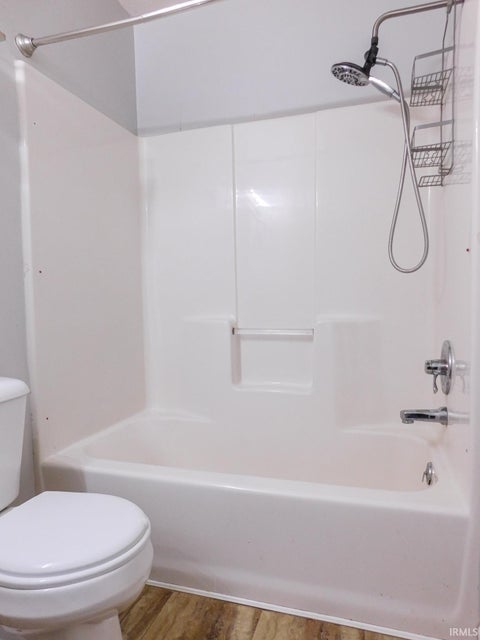 Tiny photo for 1323 Sunnyglenn Court, Bluffton, IN 46714 (MLS # 202639216)