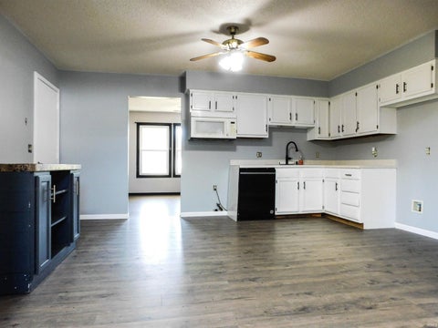 Tiny photo for 1323 Sunnyglenn Court, Bluffton, IN 46714 (MLS # 202639216)
