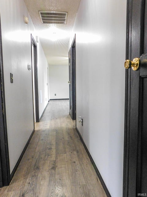 Tiny photo for 1323 Sunnyglenn Court, Bluffton, IN 46714 (MLS # 202639216)