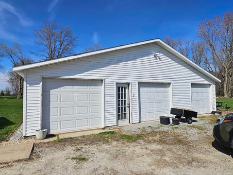 Tiny photo for 827 N 300 E., Monticello, IN 47960 (MLS # 202612202)