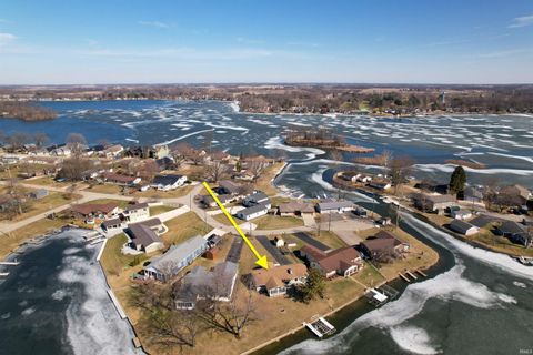 Tiny photo for 2613 Wolfs Point Drive, Rochester, IN 46975 (MLS # 202606684)