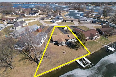 Tiny photo for 2613 Wolfs Point Drive, Rochester, IN 46975 (MLS # 202606684)