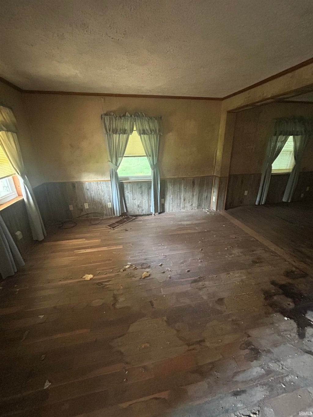 Photo of 105 Heltonville Road, Bedford, IN 47421 (MLS # 202638776)