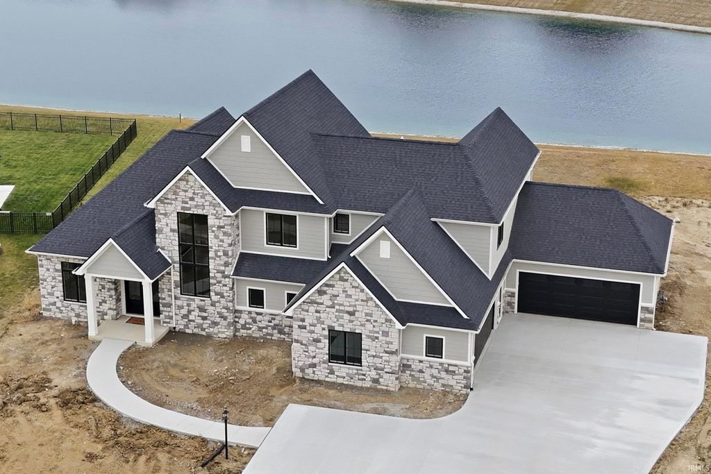 Photo of 10642 Chestnut Creek Boulevard, Fort Wayne, IN 46814 (MLS # 202548876)