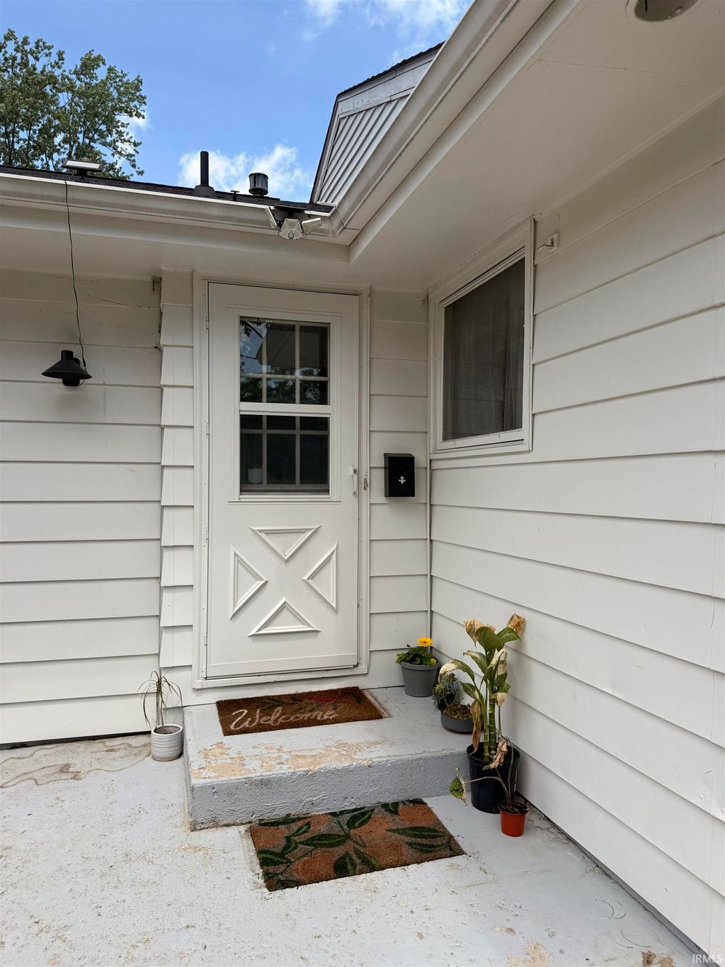 Photo of 1101 Elliott Street, South Bend, IN 46628 (MLS # 202627812)