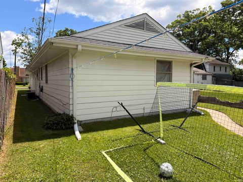 Tiny photo for 1101 Elliott Street, South Bend, IN 46628 (MLS # 202627812)