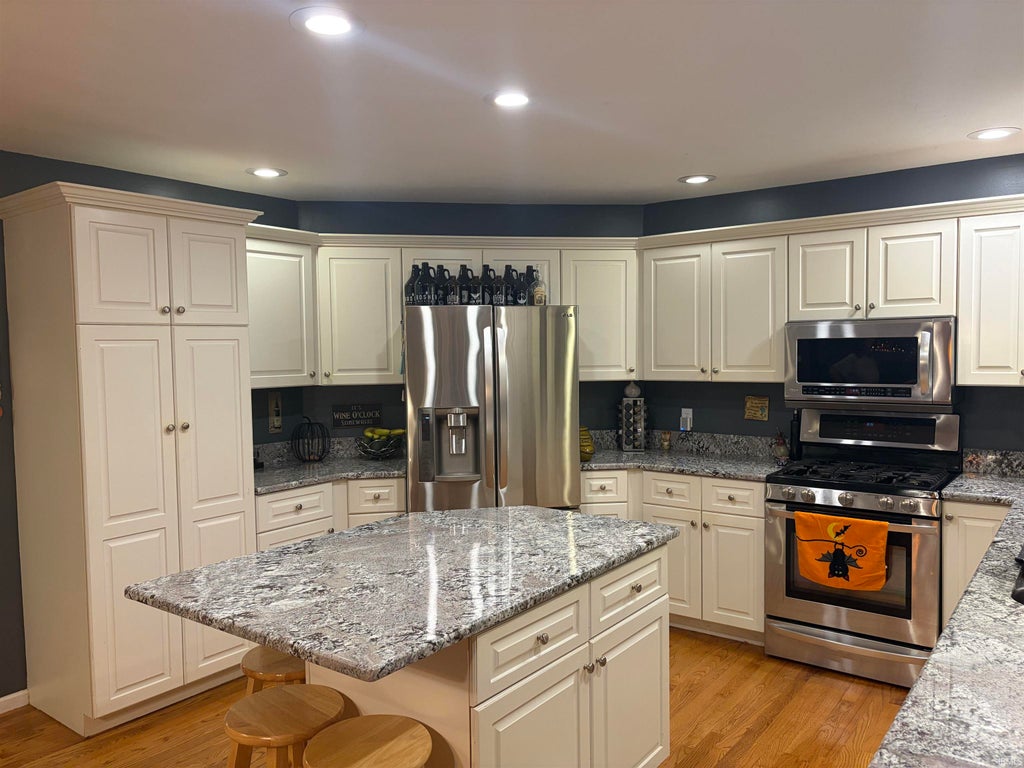 Photo of 22348 Spicewood Drive, Goshen, IN 46528 (MLS # 202644959)
