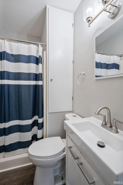 Tiny photo for 611 S Wabash Avenue, Kokomo, IN 46901 (MLS # 202622502)